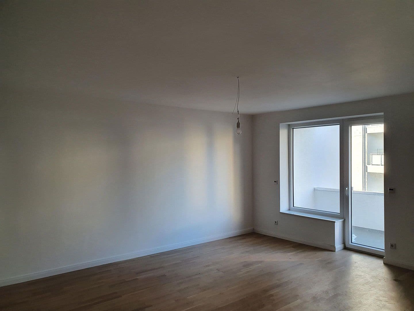 Prenájom bytu 3-izbový 82 m², Angerstraße 1, Hannover, Dolné Sasko Prenájom bytu 3-izbový 82 m², Angerstraße 1, Hannover, Dolné Sasko