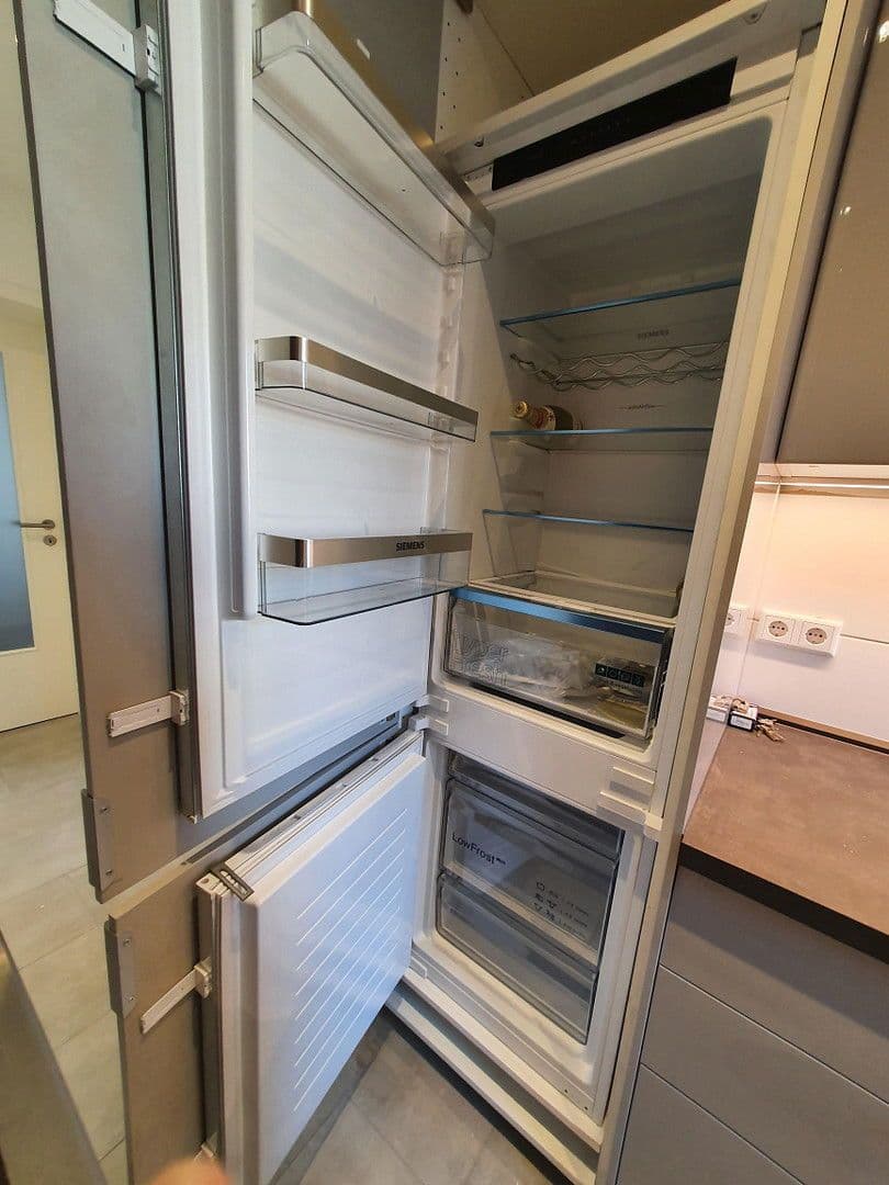 Prenájom bytu 3-izbový 82 m², Angerstraße 1, Hannover, Dolné Sasko Prenájom bytu 3-izbový 82 m², Angerstraße 1, Hannover, Dolné Sasko