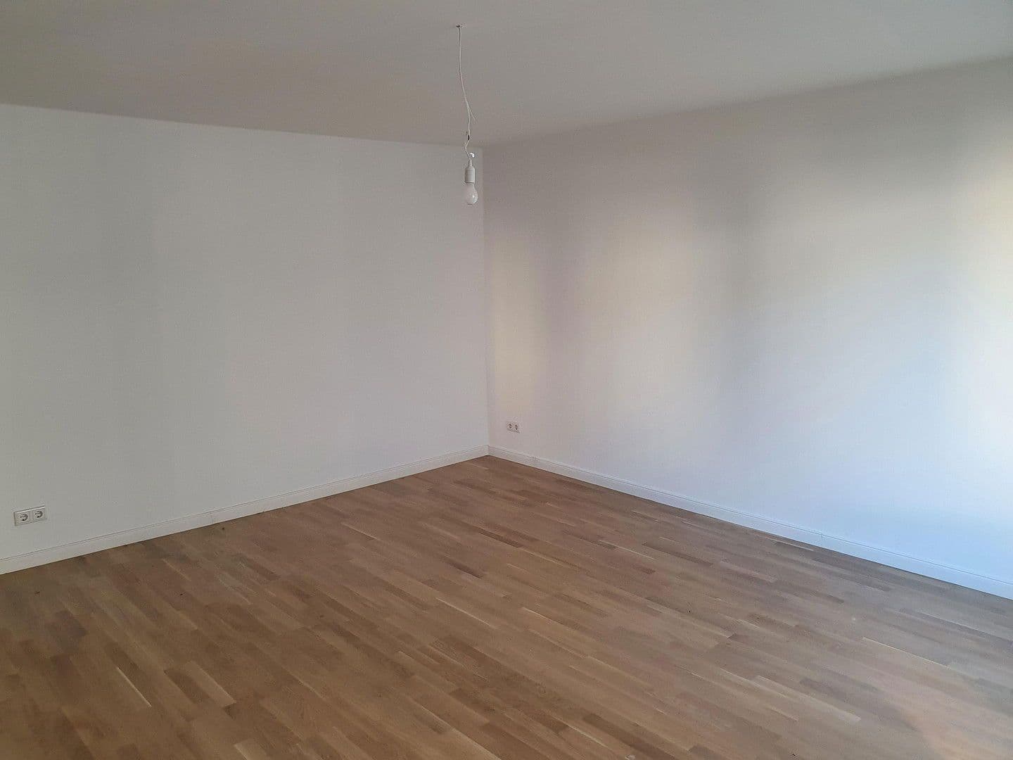 Prenájom bytu 3-izbový 82 m², Angerstraße 1, Hannover, Dolné Sasko Prenájom bytu 3-izbový 82 m², Angerstraße 1, Hannover, Dolné Sasko
