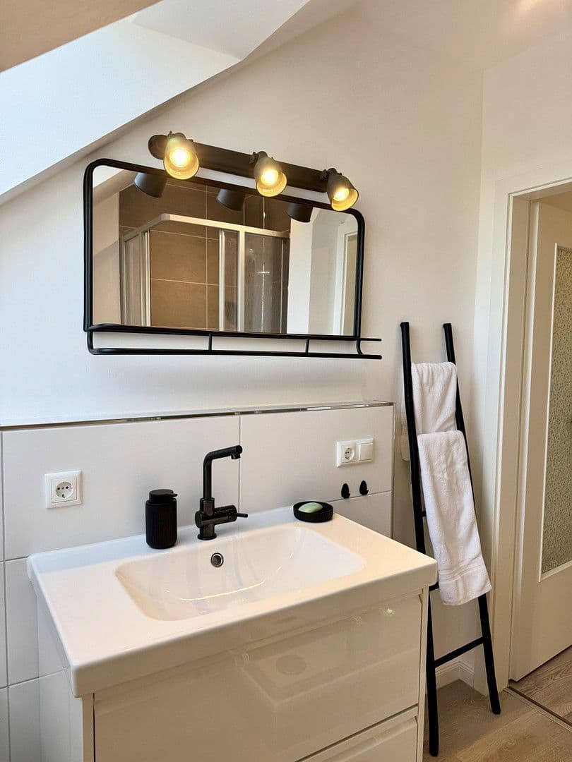 Prenájom bytu 2-izbový 61 m², Neuendeich, Šlezvicko-Holštajnsko Prenájom bytu 2-izbový 61 m², Neuendeich, Šlezvicko-Holštajnsko