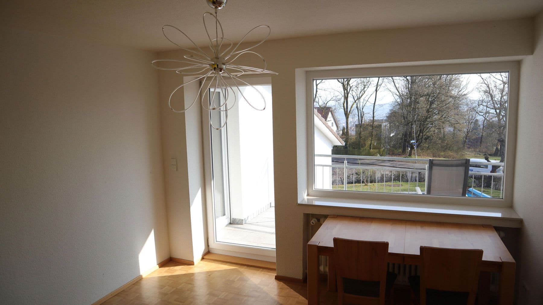 Predaj domu 264 m², pozemek 1.275 m², Tübingen, Bádensko-Wurttembersko Predaj domu 264 m², pozemek 1.275 m², Tübingen, Bádensko-Wurttembersko