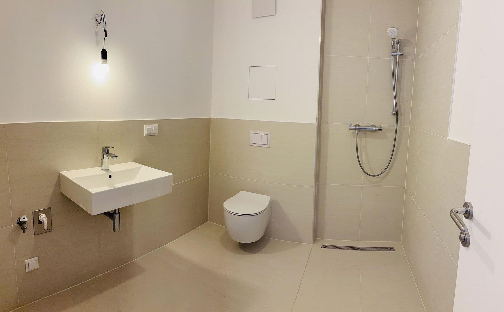 Prenájom bytu 2-izbový 52 m², Feldkellergasse 16, Wien, Viedeň Prenájom bytu 2-izbový 52 m², Feldkellergasse 16, Wien, Viedeň