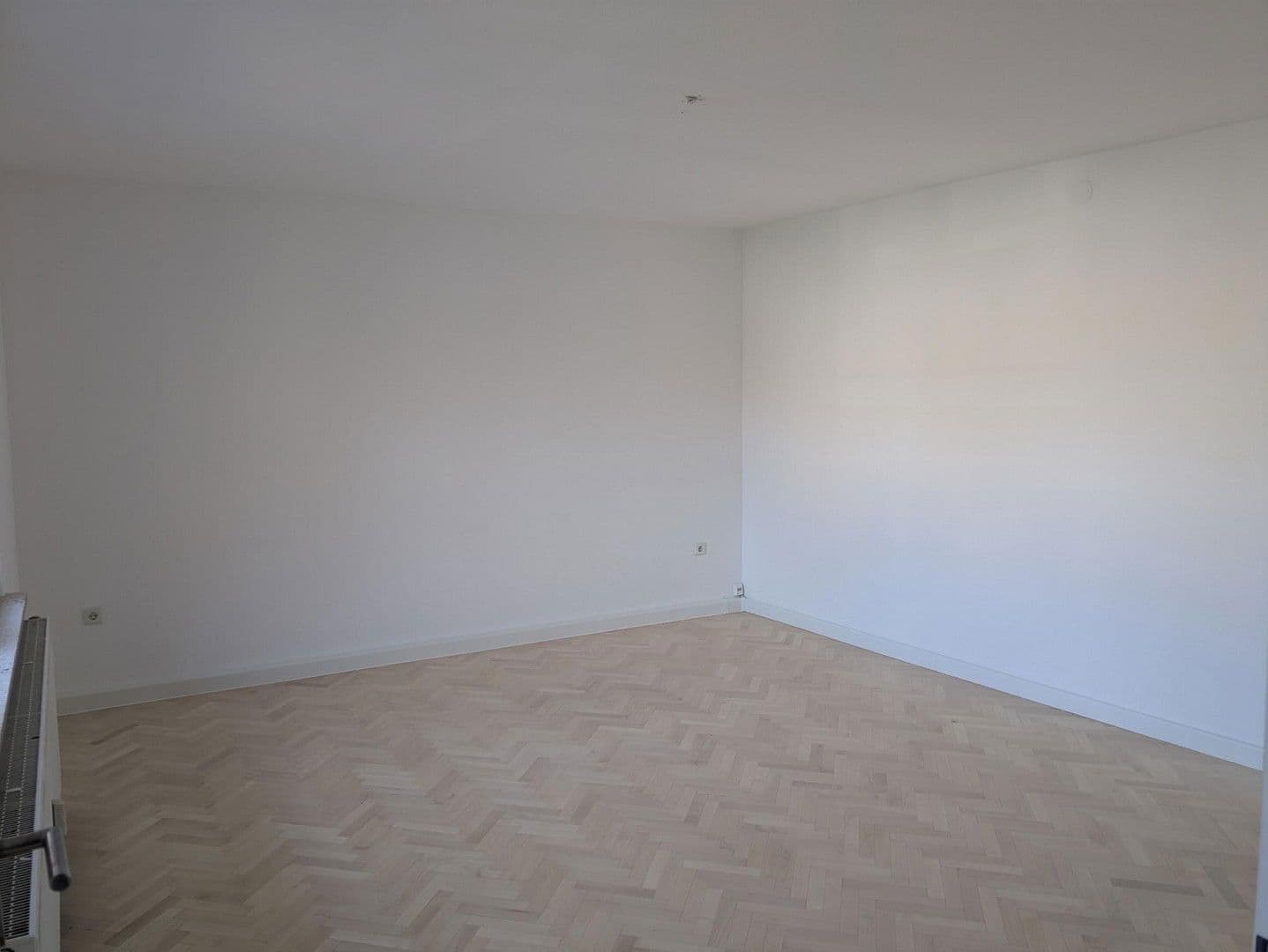 Prenájom bytu 5-izbový 140 m², Großostheim, Bavorsko Prenájom bytu 5-izbový 140 m², Großostheim, Bavorsko