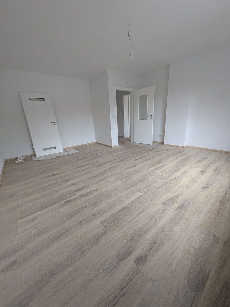 Prenájom bytu 3-izbový 100 m², Wilhelm-Hirte-Str. 31, Langenhagen, Dolné Sasko Prenájom bytu 3-izbový 100 m², Wilhelm-Hirte-Str. 31, Langenhagen, Dolné Sasko