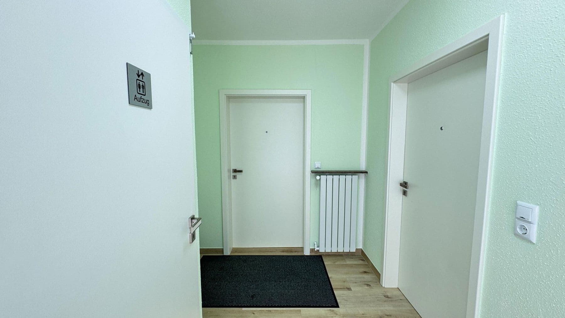 Predaj domu 877 m², pozemek 23.976 m², Balge, Dolné Sasko Predaj domu 877 m², pozemek 23.976 m², Balge, Dolné Sasko