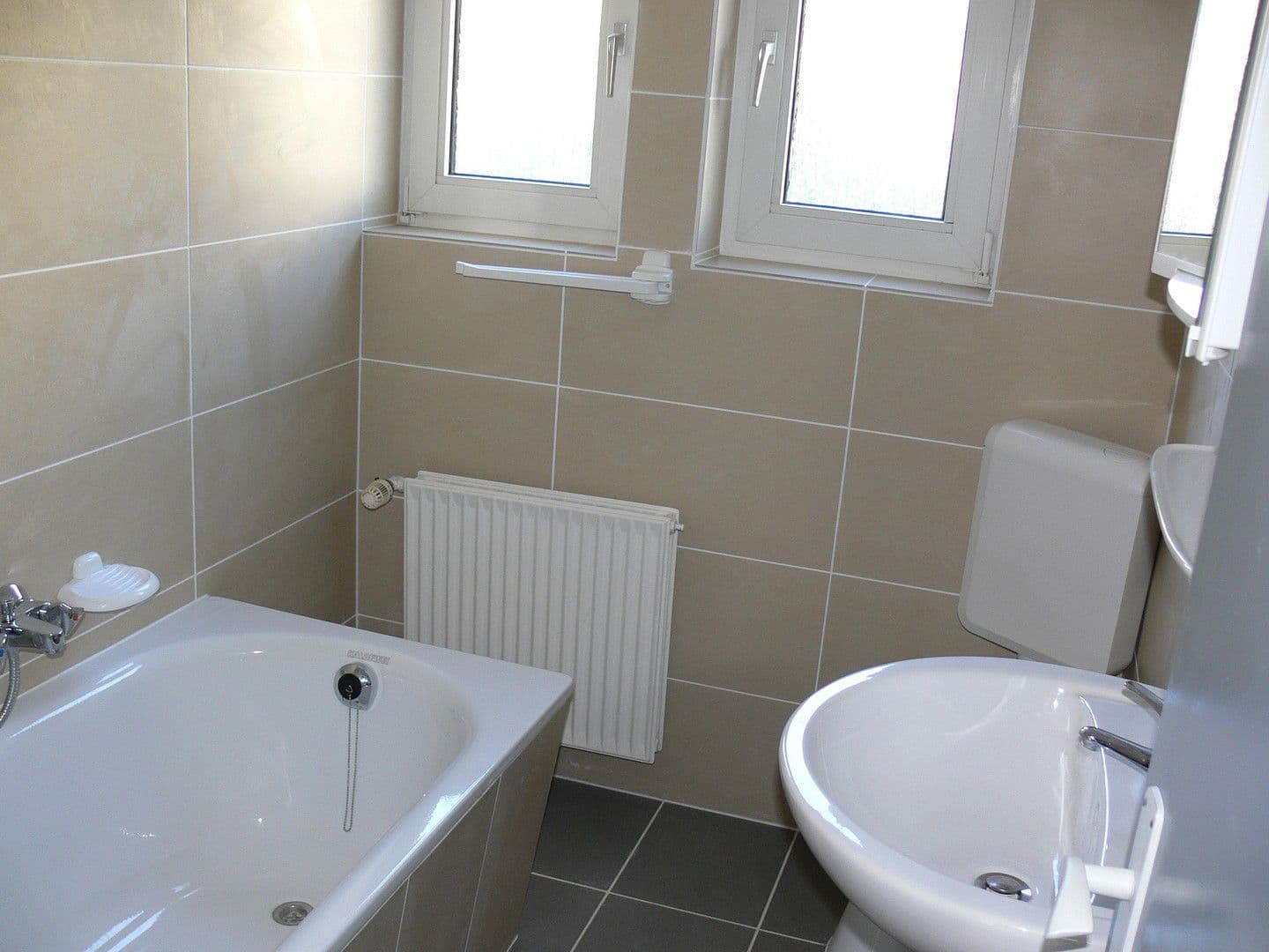 Predaj domu 330 m², pozemek 1.280 m², Liebenau, Dolné Sasko Predaj domu 330 m², pozemek 1.280 m², Liebenau, Dolné Sasko