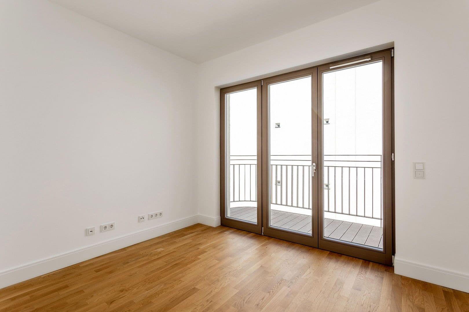 Predaj bytu 3-izbový 72 m², Hohenstaufenstraße 9, Berlin, Berlín Predaj bytu 3-izbový 72 m², Hohenstaufenstraße 9, Berlin, Berlín