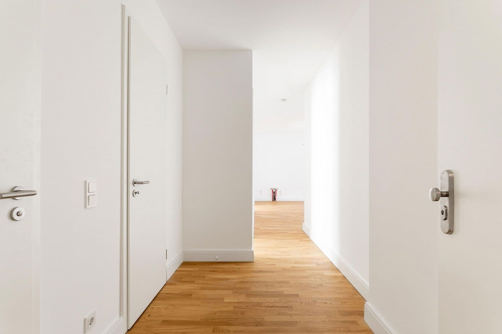 Predaj bytu 3-izbový 72 m², Hohenstaufenstraße 9, Berlin, Berlín Predaj bytu 3-izbový 72 m², Hohenstaufenstraße 9, Berlin, Berlín