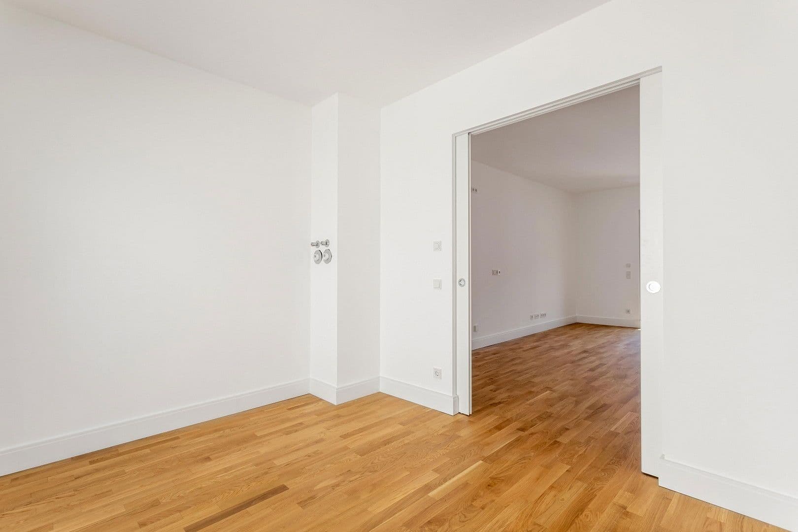 Predaj bytu 3-izbový 72 m², Hohenstaufenstraße 9, Berlin, Berlín Predaj bytu 3-izbový 72 m², Hohenstaufenstraße 9, Berlin, Berlín