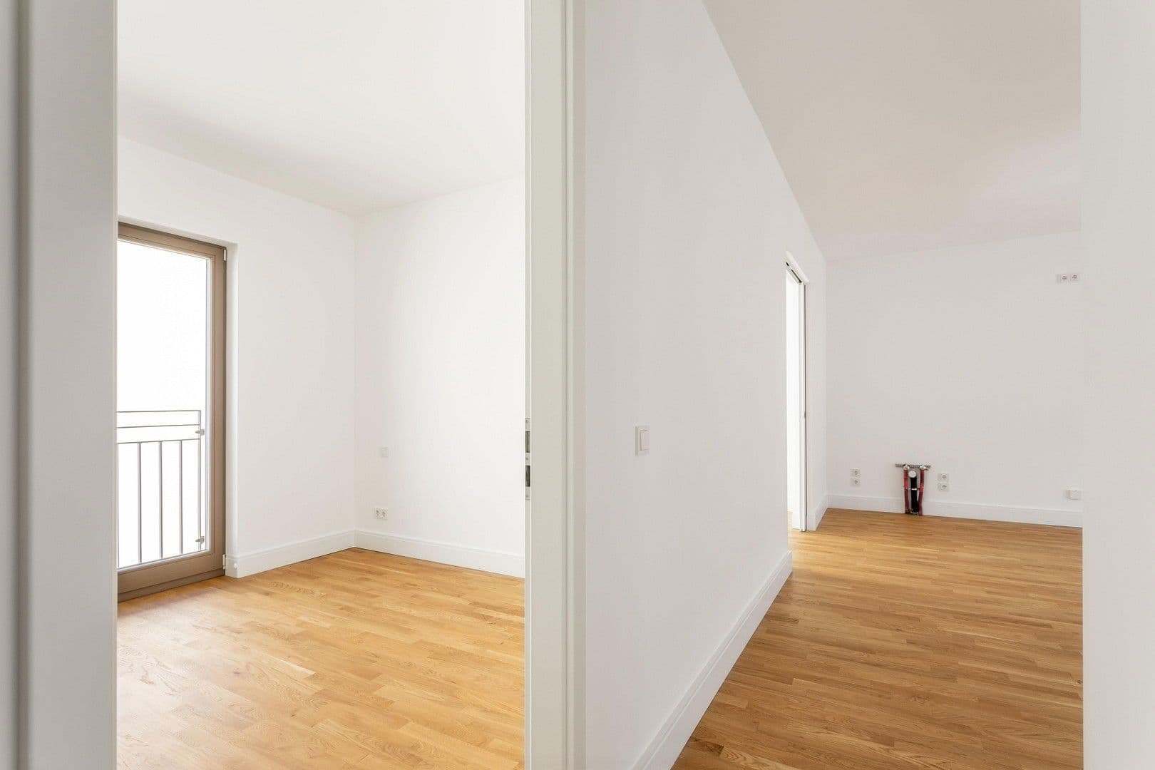 Predaj bytu 3-izbový 72 m², Hohenstaufenstraße 9, Berlin, Berlín Predaj bytu 3-izbový 72 m², Hohenstaufenstraße 9, Berlin, Berlín