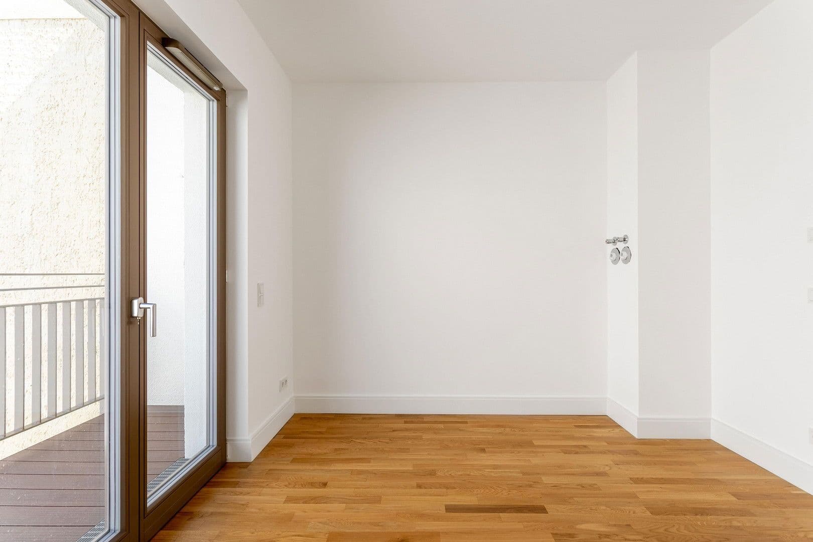 Predaj bytu 3-izbový 72 m², Hohenstaufenstraße 9, Berlin, Berlín Predaj bytu 3-izbový 72 m², Hohenstaufenstraße 9, Berlin, Berlín