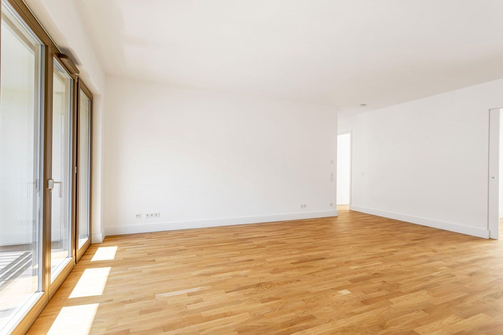 Predaj bytu 3-izbový 72 m², Hohenstaufenstraße 9, Berlin, Berlín Predaj bytu 3-izbový 72 m², Hohenstaufenstraße 9, Berlin, Berlín