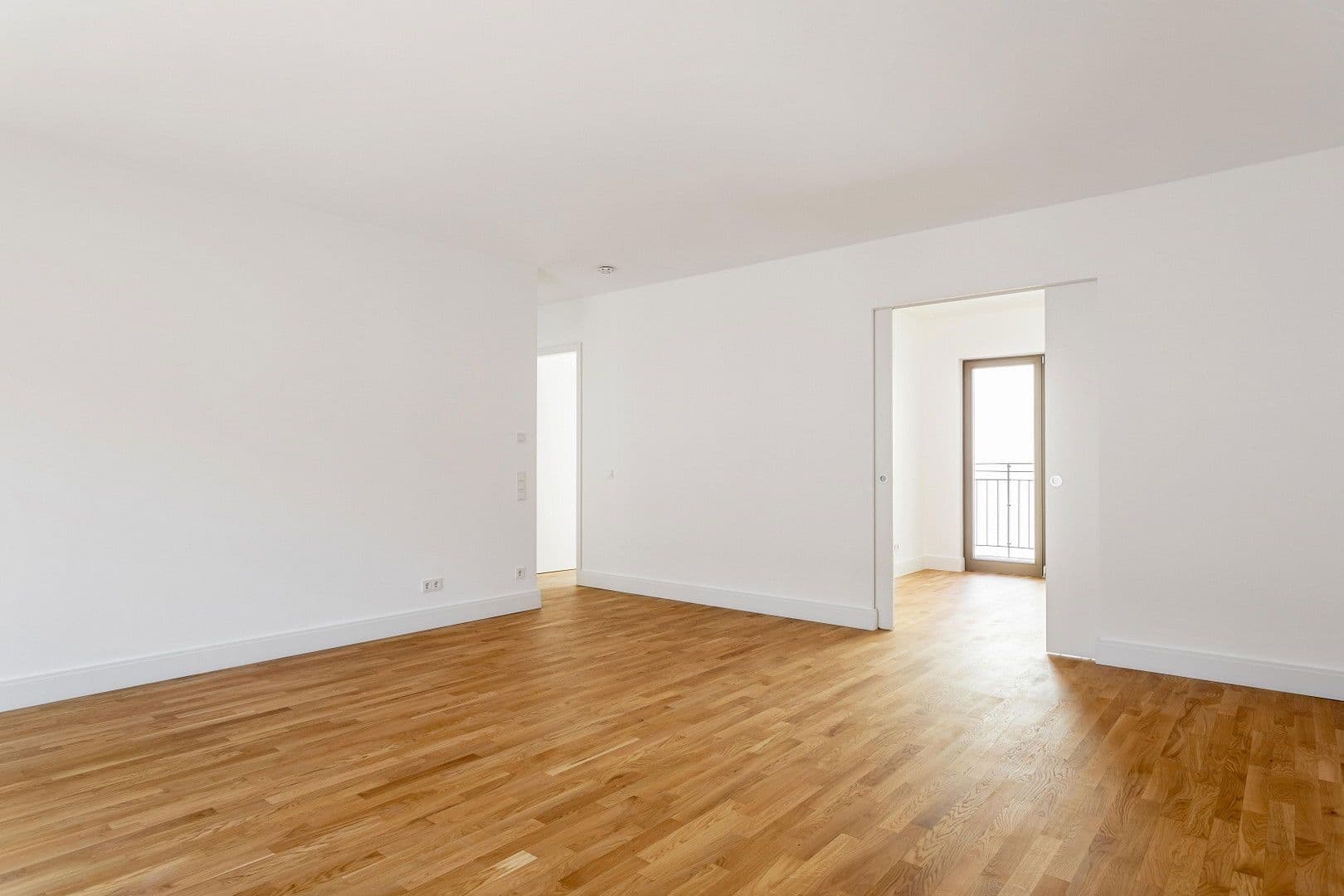 Predaj bytu 3-izbový 72 m², Hohenstaufenstraße 9, Berlin, Berlín Predaj bytu 3-izbový 72 m², Hohenstaufenstraße 9, Berlin, Berlín