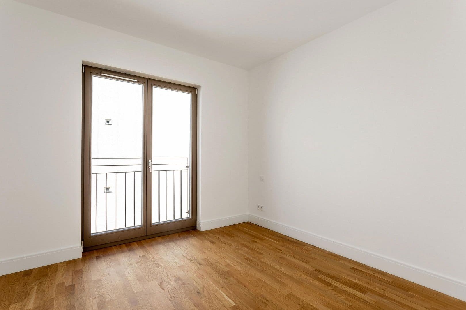 Predaj bytu 3-izbový 72 m², Hohenstaufenstraße 9, Berlin, Berlín Predaj bytu 3-izbový 72 m², Hohenstaufenstraße 9, Berlin, Berlín