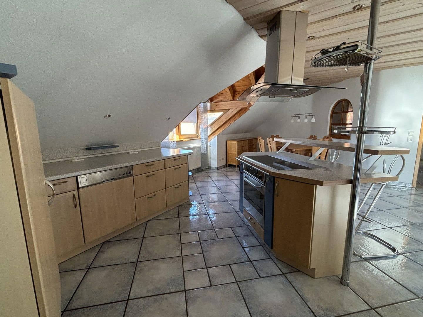 Prenájom bytu 3-izbový 120 m², Sulzdorf an der Lederhecke, Bavorsko Prenájom bytu 3-izbový 120 m², Sulzdorf an der Lederhecke, Bavorsko