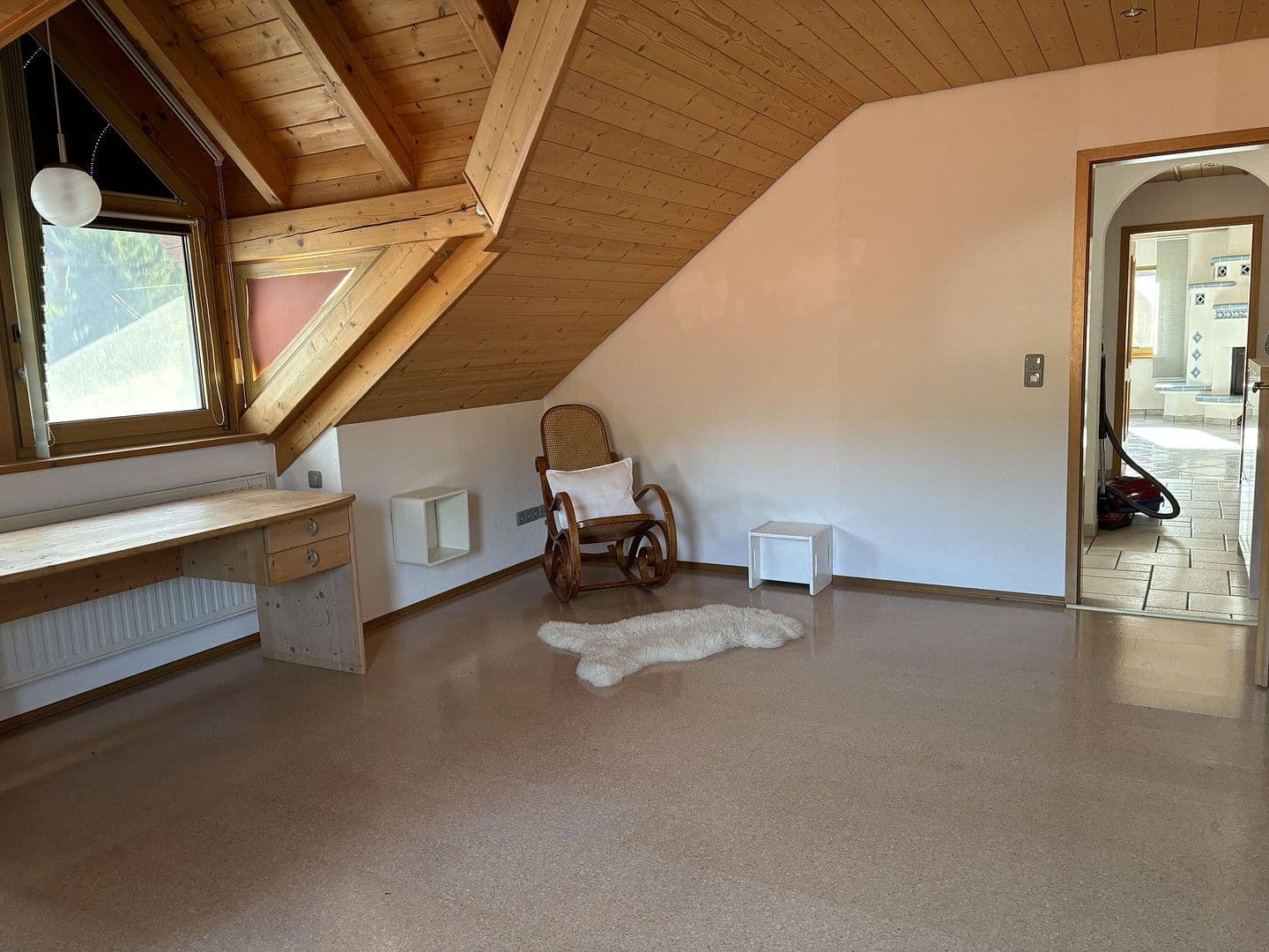 Prenájom bytu 3-izbový 120 m², Sulzdorf an der Lederhecke, Bavorsko Prenájom bytu 3-izbový 120 m², Sulzdorf an der Lederhecke, Bavorsko