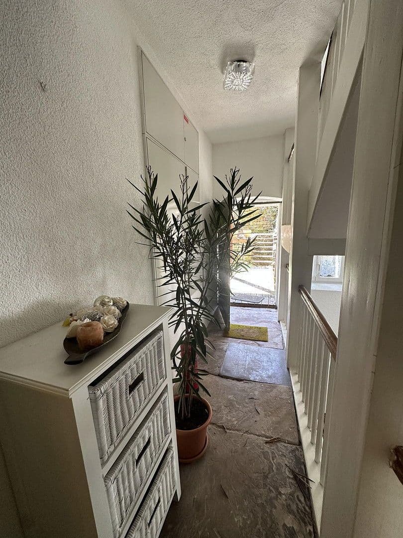 Prenájom bytu 3-izbový 80 m², Calw, Bádensko-Wurttembersko Prenájom bytu 3-izbový 80 m², Calw, Bádensko-Wurttembersko