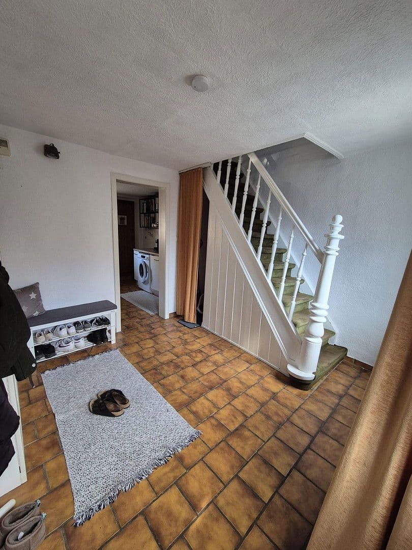 Prenájom domu 75 m², pozemek 110 m², Frechen, Severné Porýnie - Westfálsko Prenájom domu 75 m², pozemek 110 m², Frechen, Severné Porýnie - Westfálsko