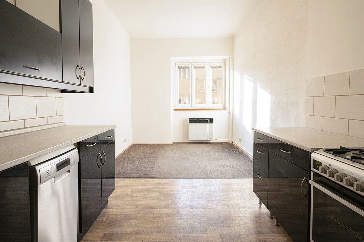 Predaj bytu 2-izbový 56 m², U Družstva Život, Praha, Praha Predaj bytu 2-izbový 56 m², U Družstva Život, Praha, Praha