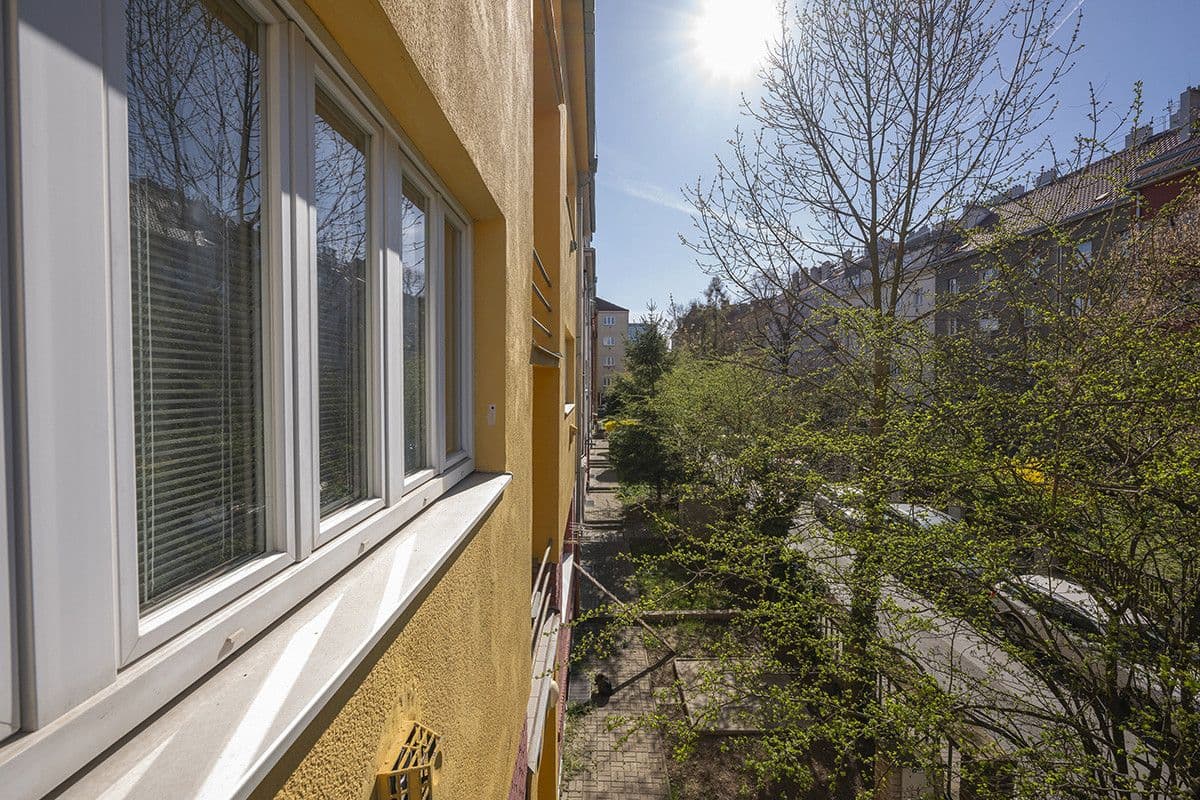 Predaj bytu 2-izbový 56 m², U Družstva Život, Praha, Praha Predaj bytu 2-izbový 56 m², U Družstva Život, Praha, Praha