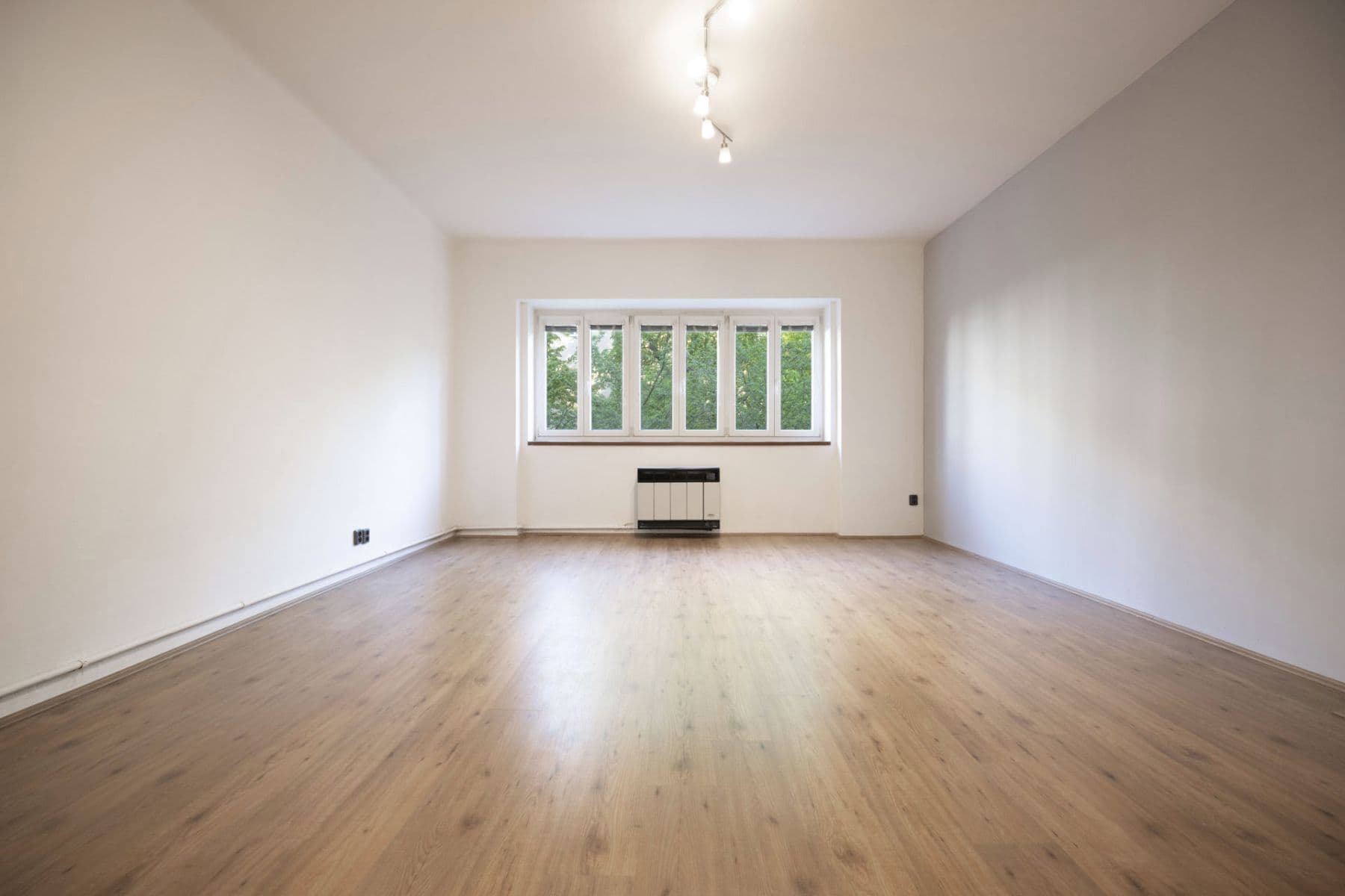 Predaj bytu 2-izbový 56 m², U Družstva Život, Praha, Praha Predaj bytu 2-izbový 56 m², U Družstva Život, Praha, Praha
