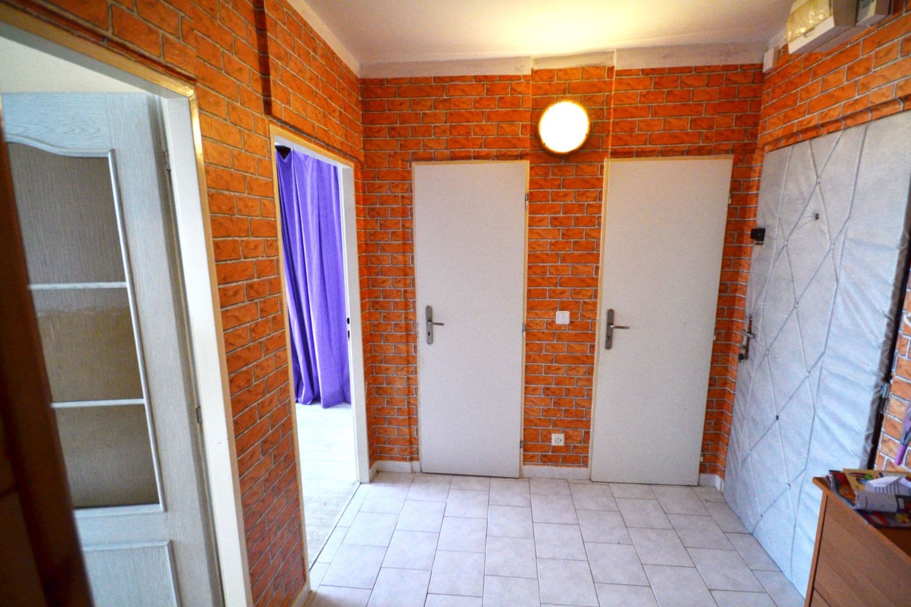 Predaj bytu 2-izbový 40 m², Holandská, Kladno, Středočeský kraj Predaj bytu 2-izbový 40 m², Holandská, Kladno, Středočeský kraj