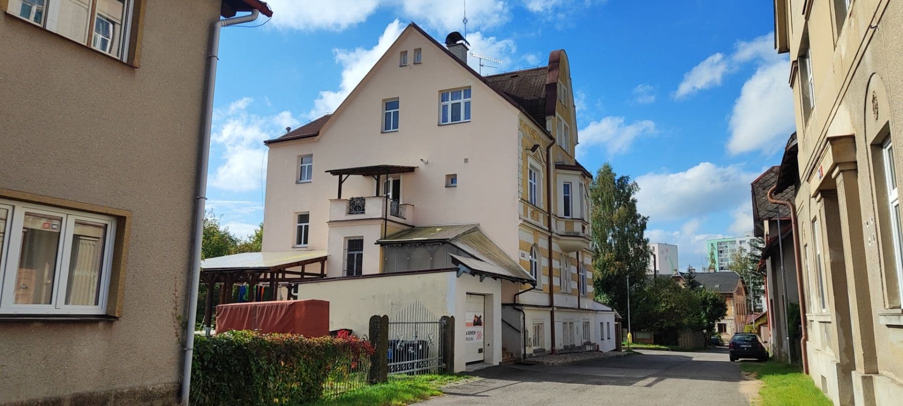 Predaj domu 664 m², pozemek 630 m², 9. května, Jablonec nad Nisou, Liberecký kraj Predaj domu 664 m², pozemek 630 m², 9. května, Jablonec nad Nisou, Liberecký kraj