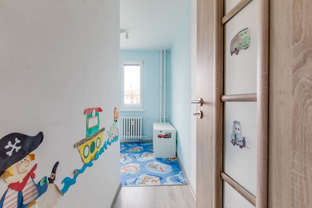 Prenájom bytu 3-izbový 60 m², Dukelských hrdinů, Rakovník, Středočeský kraj Prenájom bytu 3-izbový 60 m², Dukelských hrdinů, Rakovník, Středočeský kraj