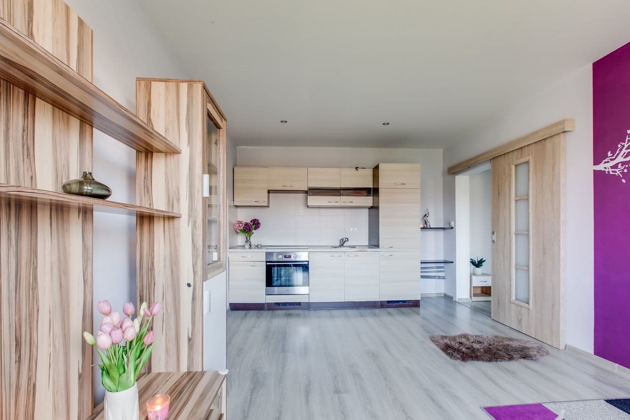 Prenájom bytu 3-izbový 60 m², Dukelských hrdinů, Rakovník, Středočeský kraj Prenájom bytu 3-izbový 60 m², Dukelských hrdinů, Rakovník, Středočeský kraj