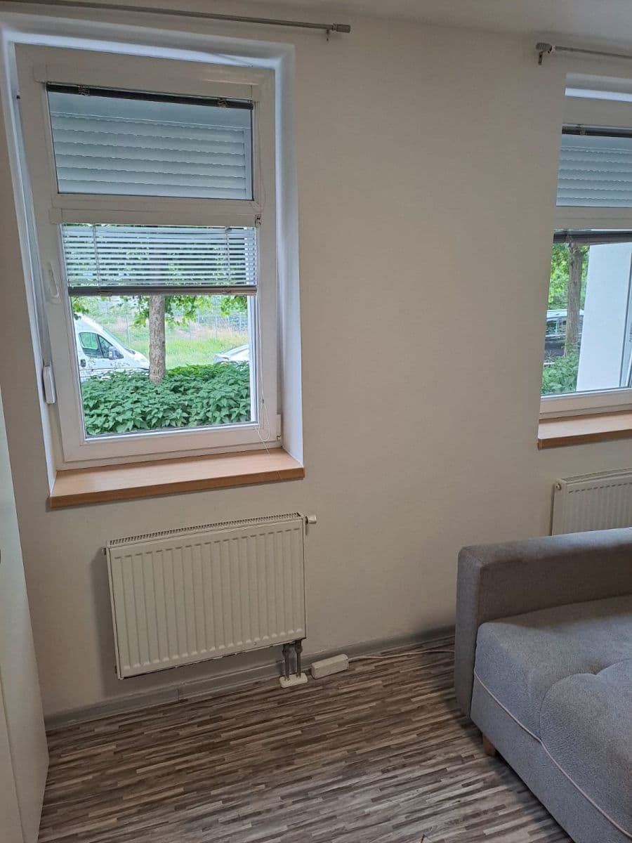 Prenájom bytu 1-izbový 20 m², Táborská, Karlovy Vary, Karlovarský kraj Prenájom bytu 1-izbový 20 m², Táborská, Karlovy Vary, Karlovarský kraj