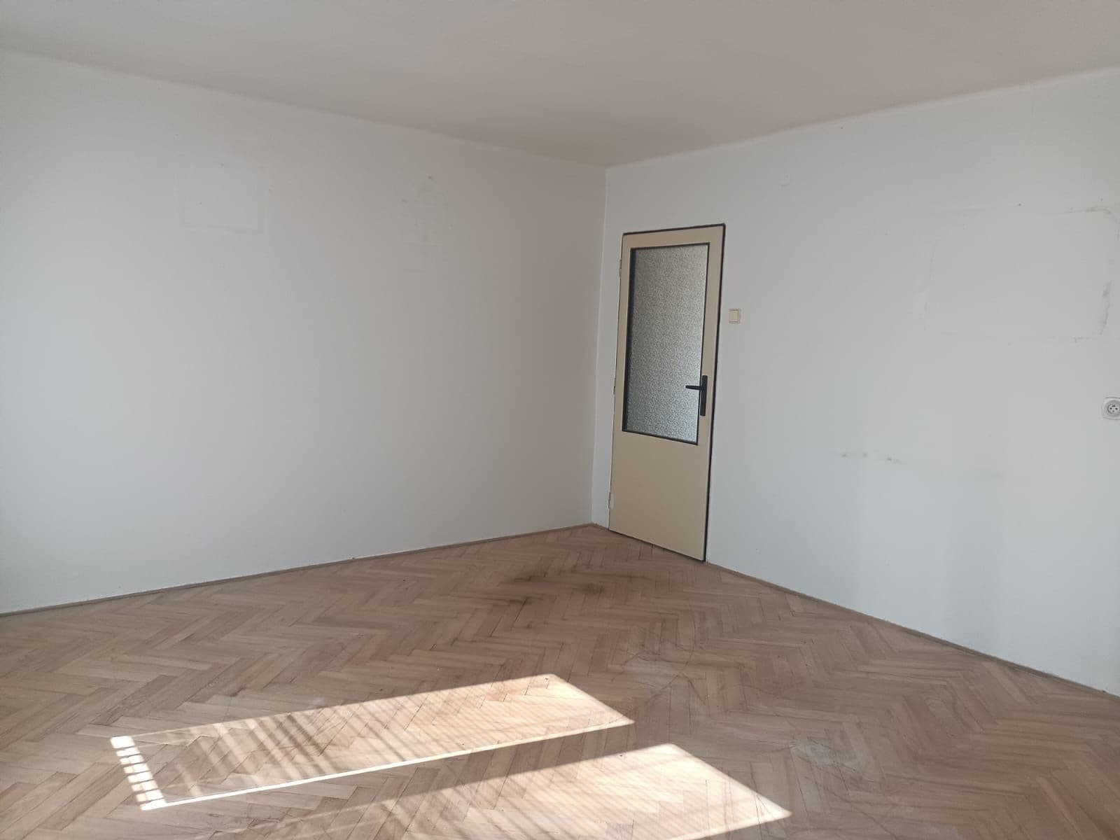 Predaj bytu 3-izbový 68 m², Pod Holým vrchem, Česká Lípa, Liberecký kraj Predaj bytu 3-izbový 68 m², Pod Holým vrchem, Česká Lípa, Liberecký kraj