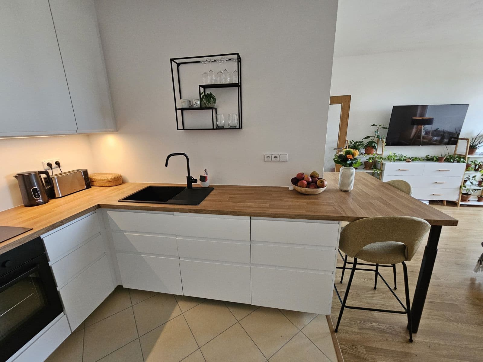 Prenájom bytu 47 m², Miroslava Hajna, Praha, Praha Prenájom bytu 47 m², Miroslava Hajna, Praha, Praha