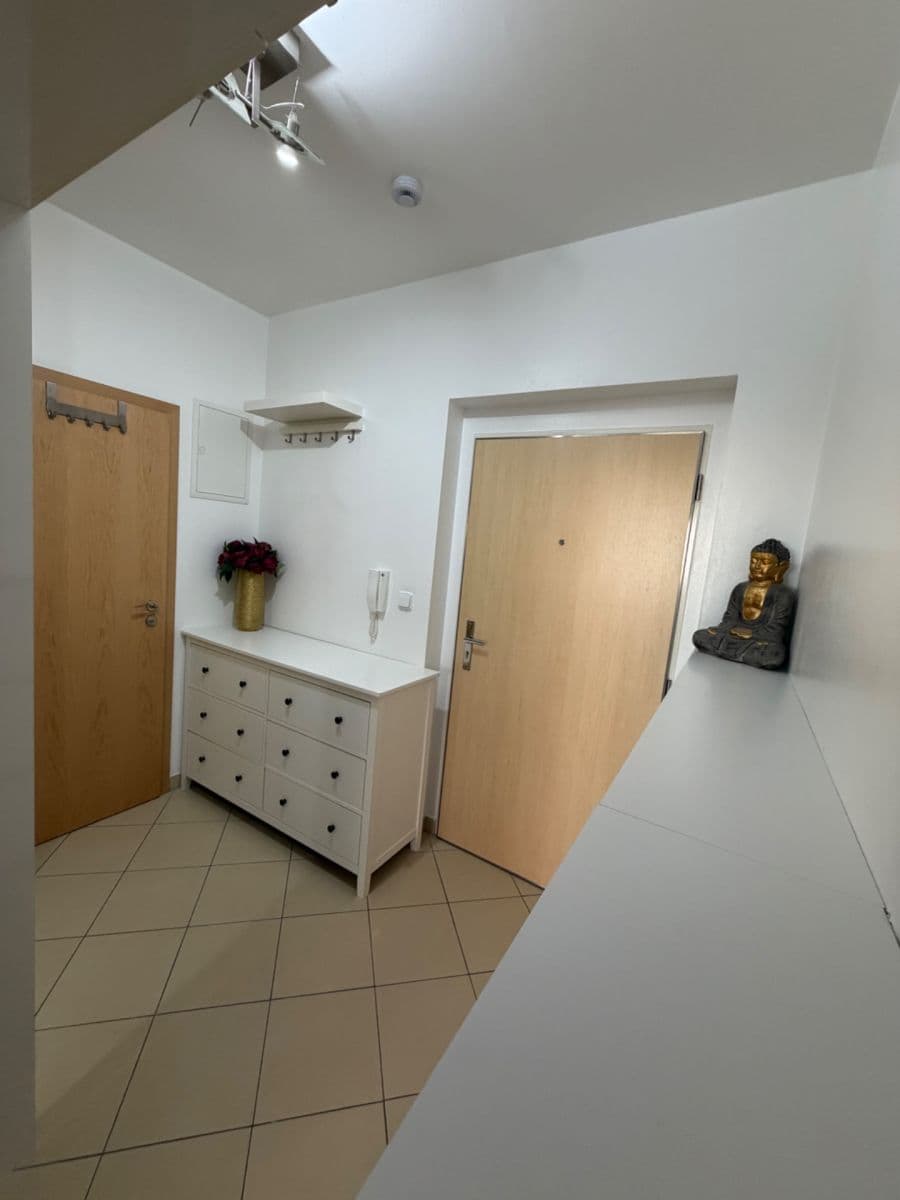 Predaj bytu 1-izbový 42 m², Pavla Beneše, Praha, Praha Predaj bytu 1-izbový 42 m², Pavla Beneše, Praha, Praha