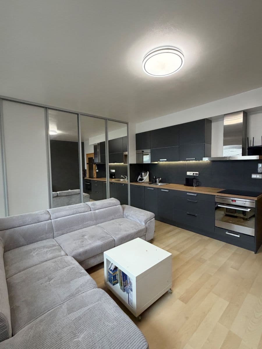 Predaj bytu 1-izbový 42 m², Pavla Beneše, Praha, Praha Predaj bytu 1-izbový 42 m², Pavla Beneše, Praha, Praha