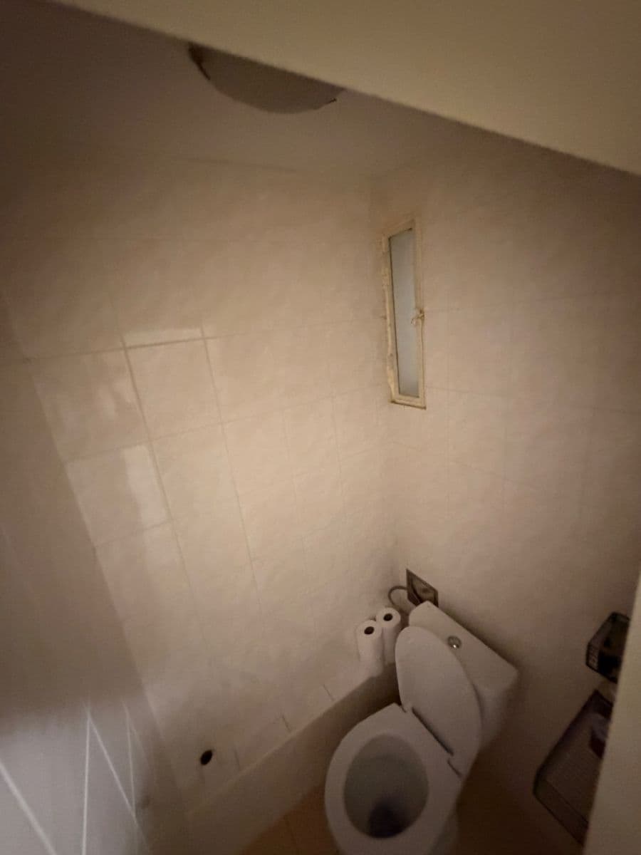 Prenájom bytu 2-izbový 42 m², Pikrtova, Praha, Praha Prenájom bytu 2-izbový 42 m², Pikrtova, Praha, Praha