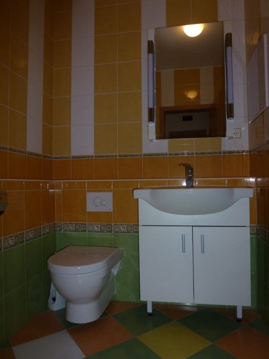 Prenájom bytu 2-izbový 62 m², V Zahradách, Praha, Praha Prenájom bytu 2-izbový 62 m², V Zahradách, Praha, Praha