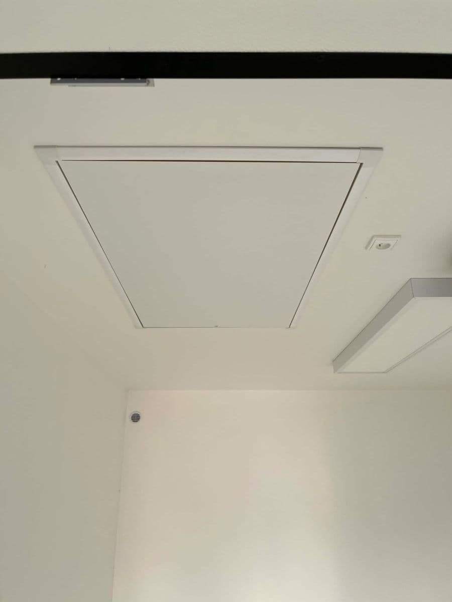 Prenájom garáže 18 m², Ječná, Havlíčkův Brod, Kraj Vysočina Prenájom garáže 18 m², Ječná, Havlíčkův Brod, Kraj Vysočina