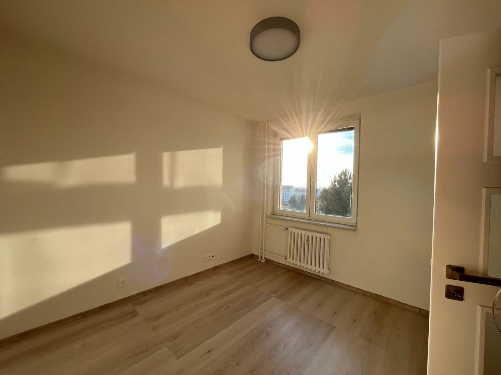 Prenájom bytu 3-izbový 73 m², Konradova, Brno, Jihomoravský kraj Prenájom bytu 3-izbový 73 m², Konradova, Brno, Jihomoravský kraj