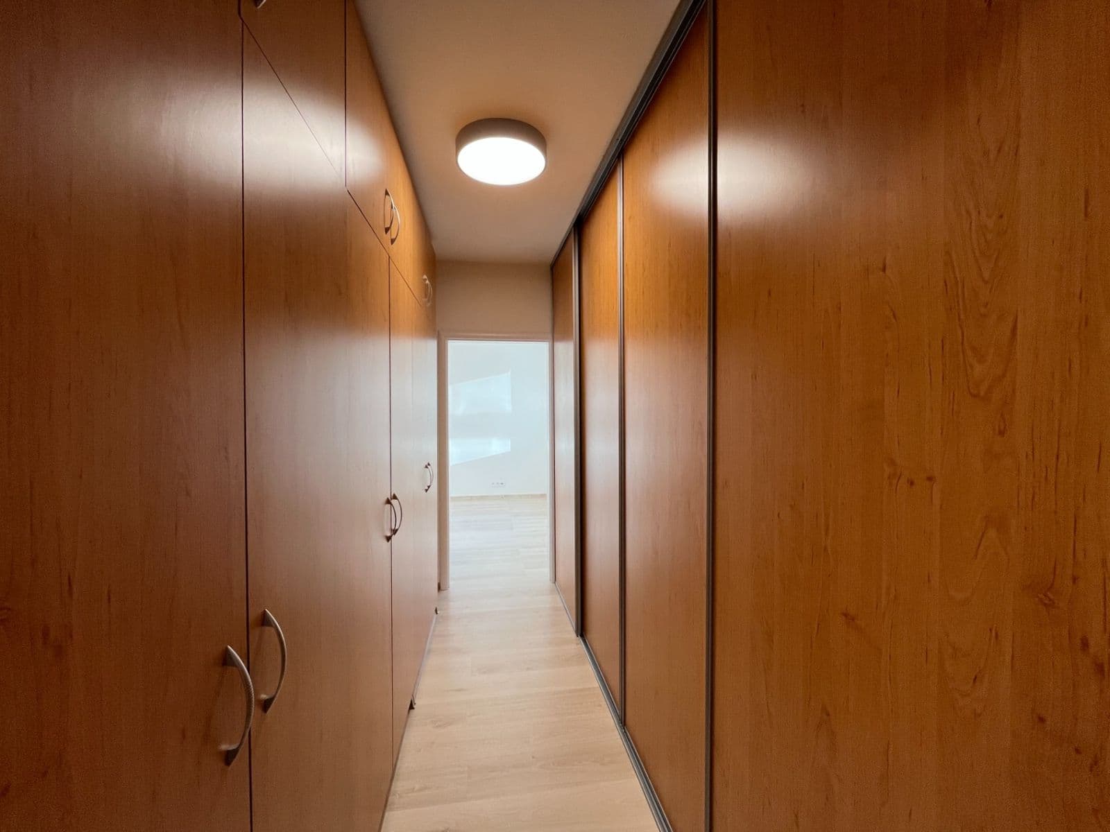 Prenájom bytu 3-izbový 73 m², Konradova, Brno, Jihomoravský kraj Prenájom bytu 3-izbový 73 m², Konradova, Brno, Jihomoravský kraj