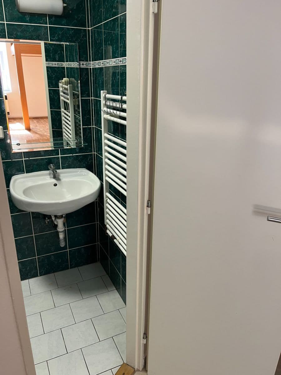 Prenájom bytu 1-izbový 35 m², Radimova, Praha, Praha Prenájom bytu 1-izbový 35 m², Radimova, Praha, Praha