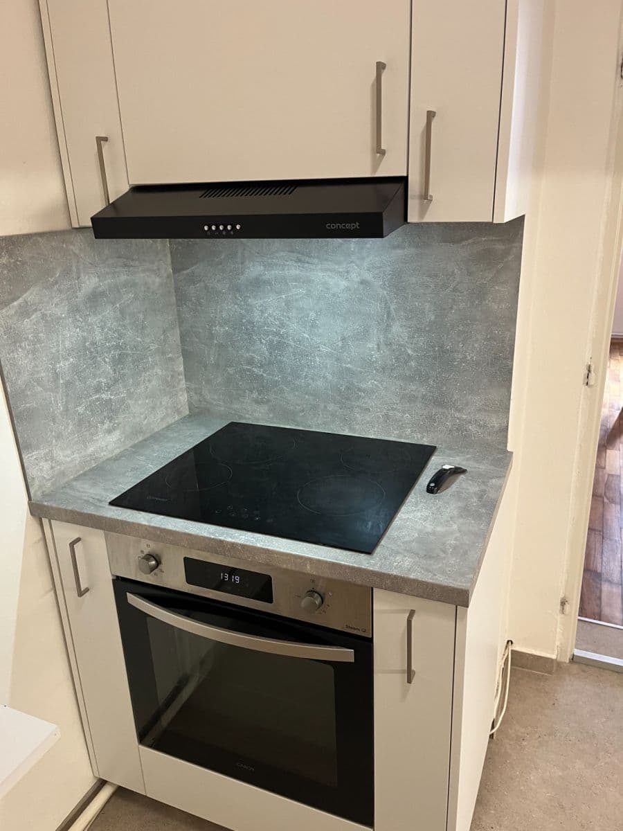 Prenájom bytu 1-izbový 35 m², Radimova, Praha, Praha Prenájom bytu 1-izbový 35 m², Radimova, Praha, Praha