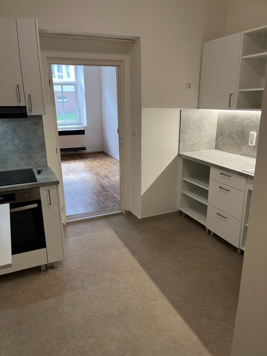 Prenájom bytu 1-izbový 35 m², Radimova, Praha, Praha Prenájom bytu 1-izbový 35 m², Radimova, Praha, Praha