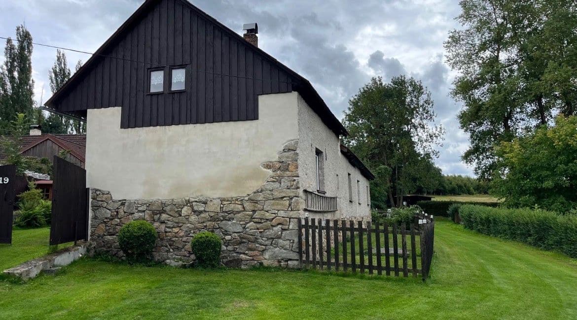 Predaj domu 236 m², pozemek 187 m², Ústí, Kraj Vysočina Predaj domu 236 m², pozemek 187 m², Ústí, Kraj Vysočina