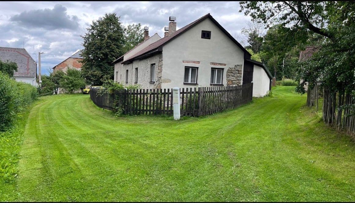 Predaj domu 236 m², pozemek 187 m², Ústí, Kraj Vysočina Predaj domu 236 m², pozemek 187 m², Ústí, Kraj Vysočina