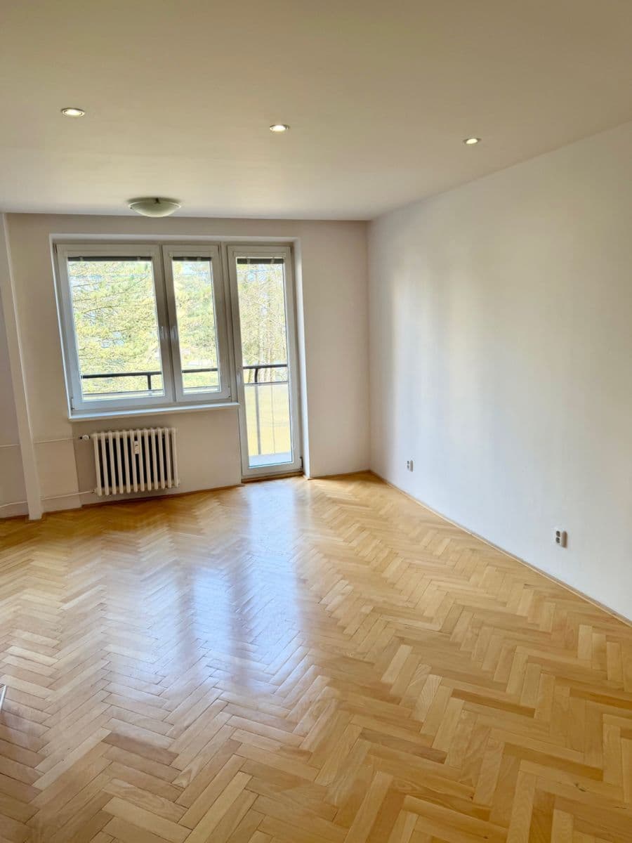 Predaj bytu 1-izbový 40 m², Moravská, Rožnov pod Radhoštěm, Zlínský kraj Predaj bytu 1-izbový 40 m², Moravská, Rožnov pod Radhoštěm, Zlínský kraj