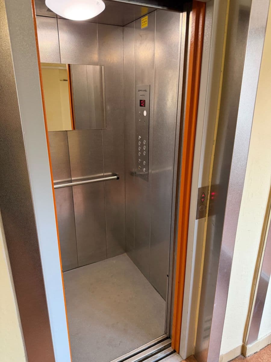 Predaj bytu 1-izbový 40 m², Moravská, Rožnov pod Radhoštěm, Zlínský kraj Predaj bytu 1-izbový 40 m², Moravská, Rožnov pod Radhoštěm, Zlínský kraj