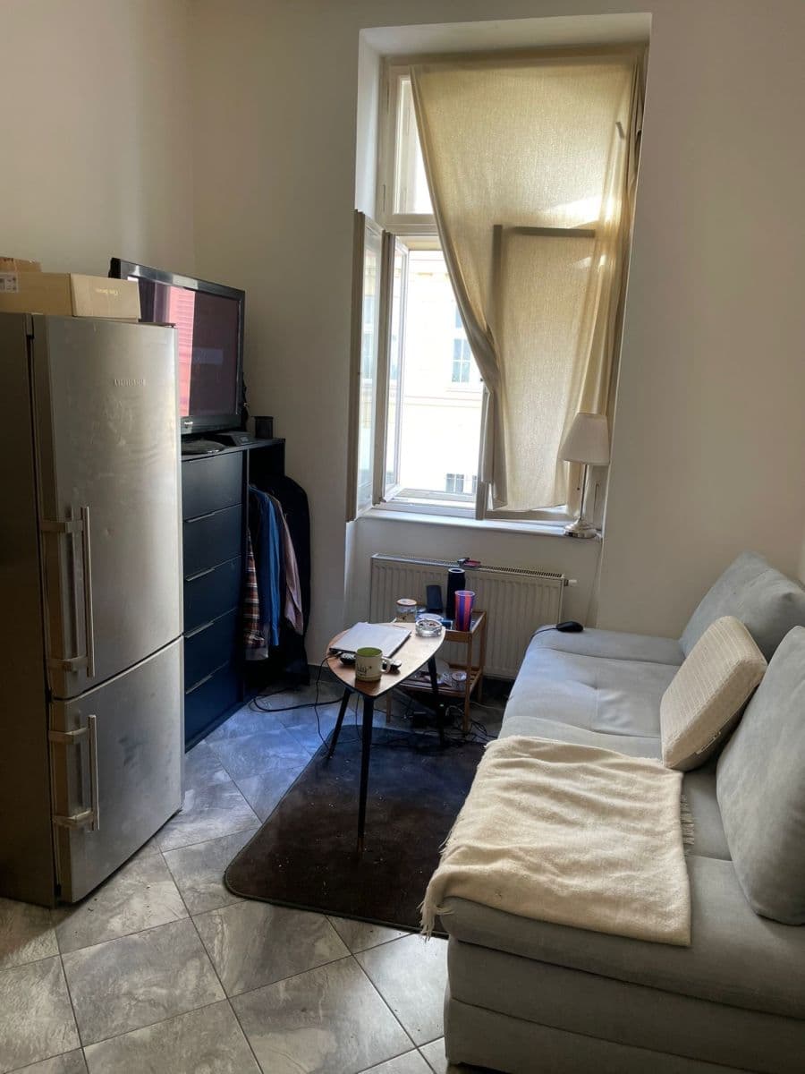 Prenájom bytu 1-izbový 17 m², Umělecká, Praha, Praha Prenájom bytu 1-izbový 17 m², Umělecká, Praha, Praha