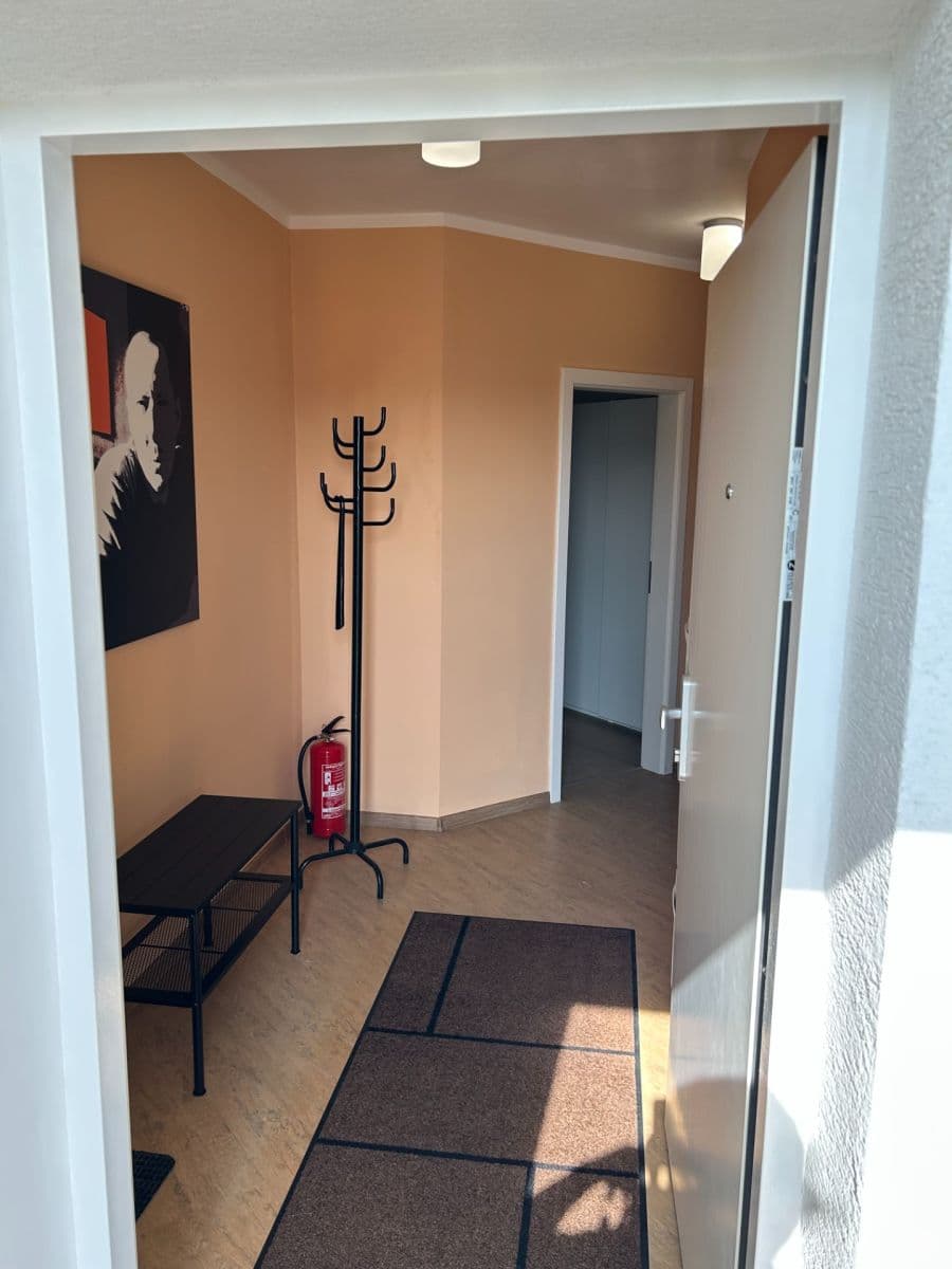 Prenájom bytu 1-izbový 48 m², Hrachová, Ružinov, Bratislavský kraj Prenájom bytu 1-izbový 48 m², Hrachová, Ružinov, Bratislavský kraj