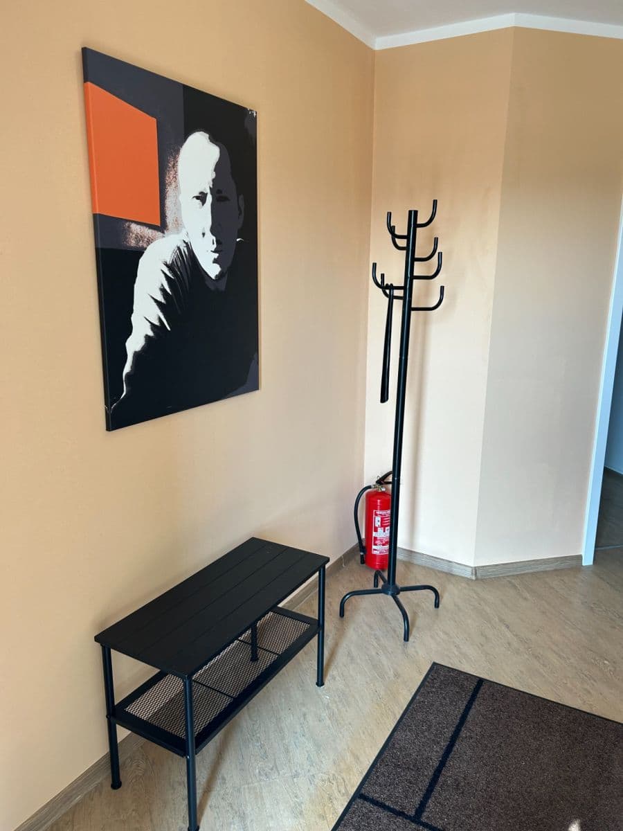 Prenájom bytu 1-izbový 48 m², Hrachová, Ružinov, Bratislavský kraj Prenájom bytu 1-izbový 48 m², Hrachová, Ružinov, Bratislavský kraj