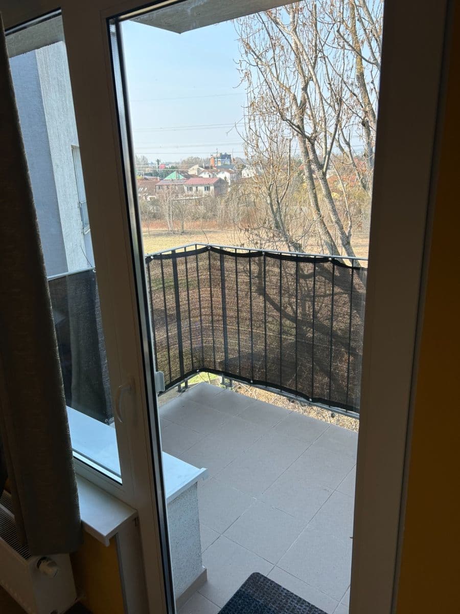 Prenájom bytu 1-izbový 48 m², Hrachová, Ružinov, Bratislavský kraj Prenájom bytu 1-izbový 48 m², Hrachová, Ružinov, Bratislavský kraj